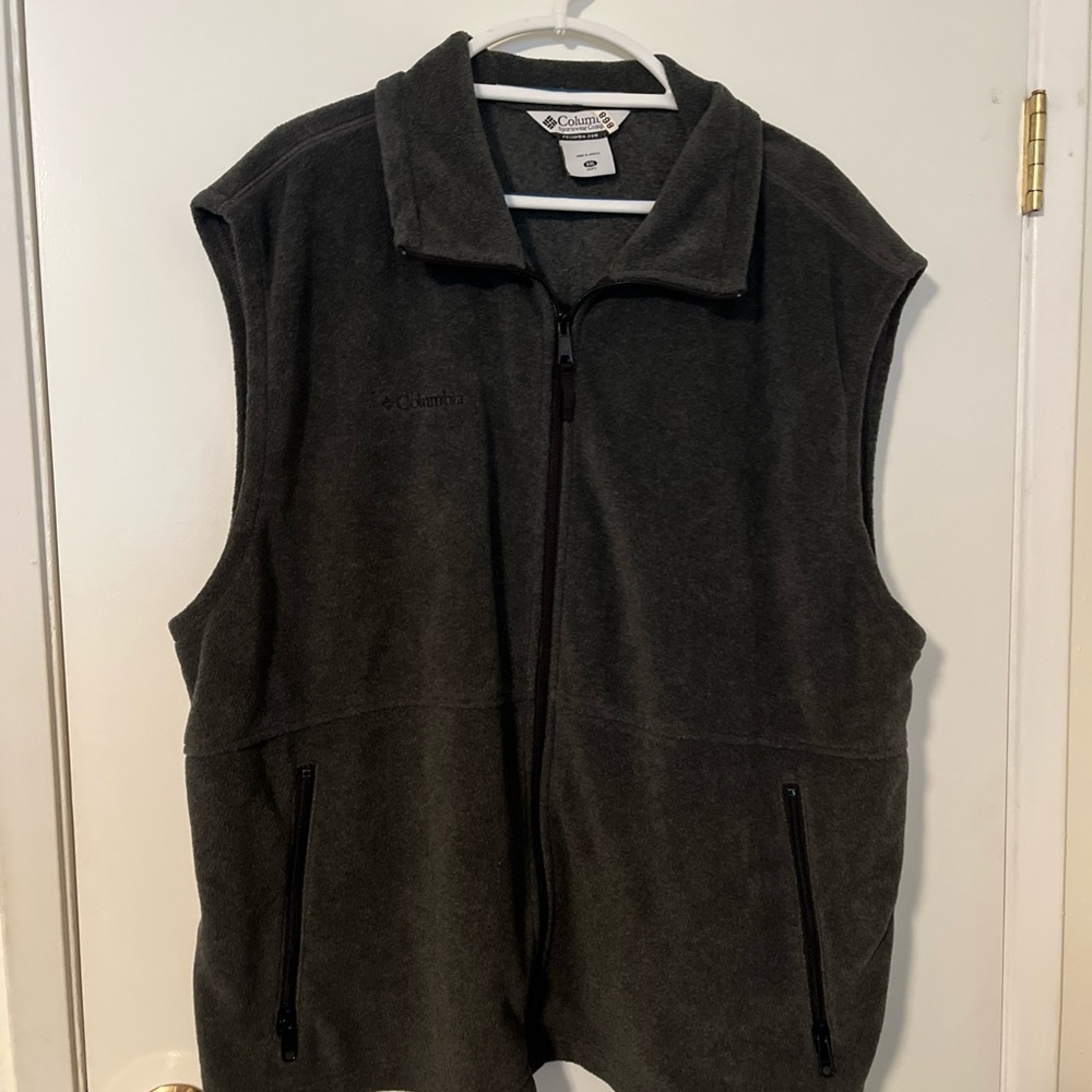 Men’s Columbia Black Fleece Vest XXl